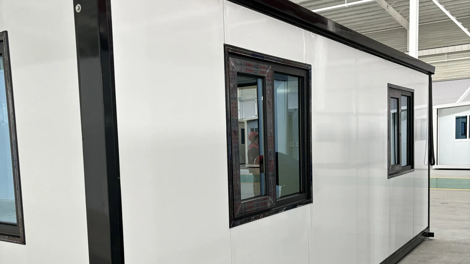 40ft Expandable Container House: