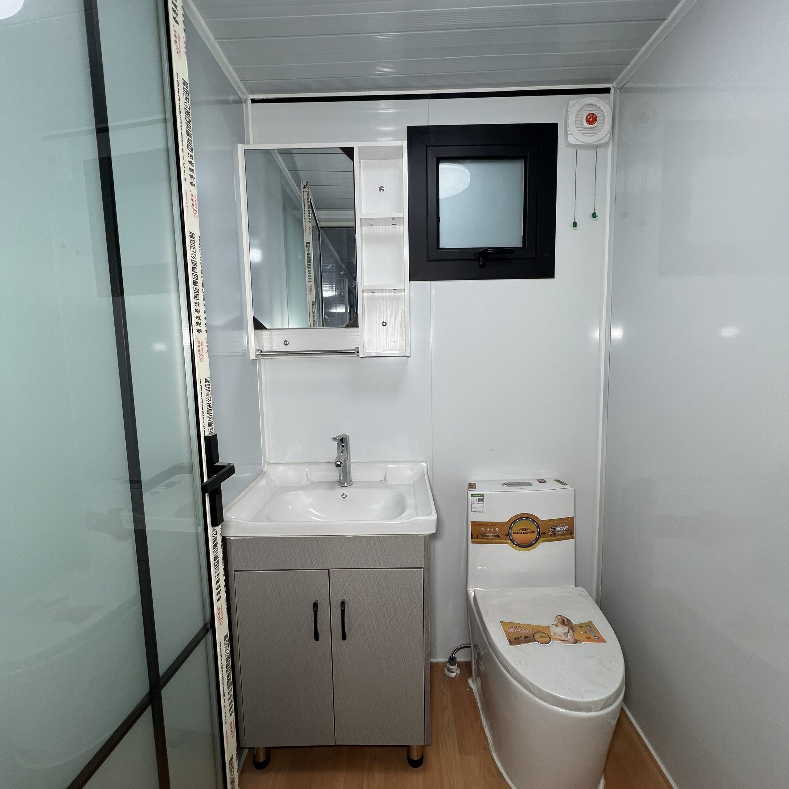 Expandable 4 Bedroom Container House Large Room With Black Frame And White Wall Panels - Image 8